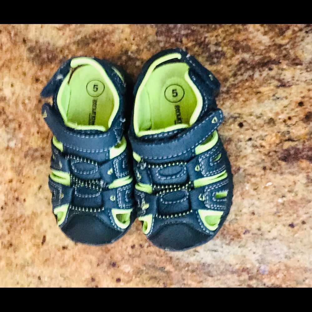 Boys sandal shoes